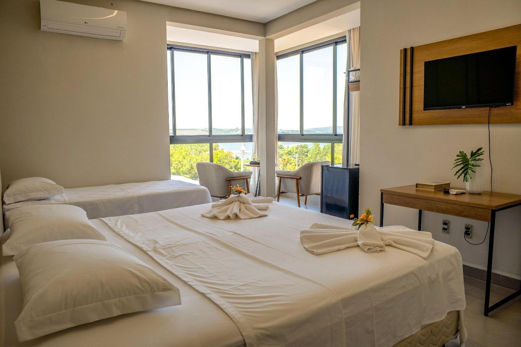 Pousada Com Piscina, Jacuzzi E Com Vista Em Capitolio - Casa Decore Eksteriør bilde